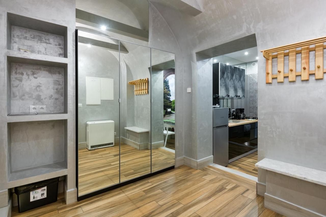 Mikolajska Residence Krasków Εξωτερικό φωτογραφία